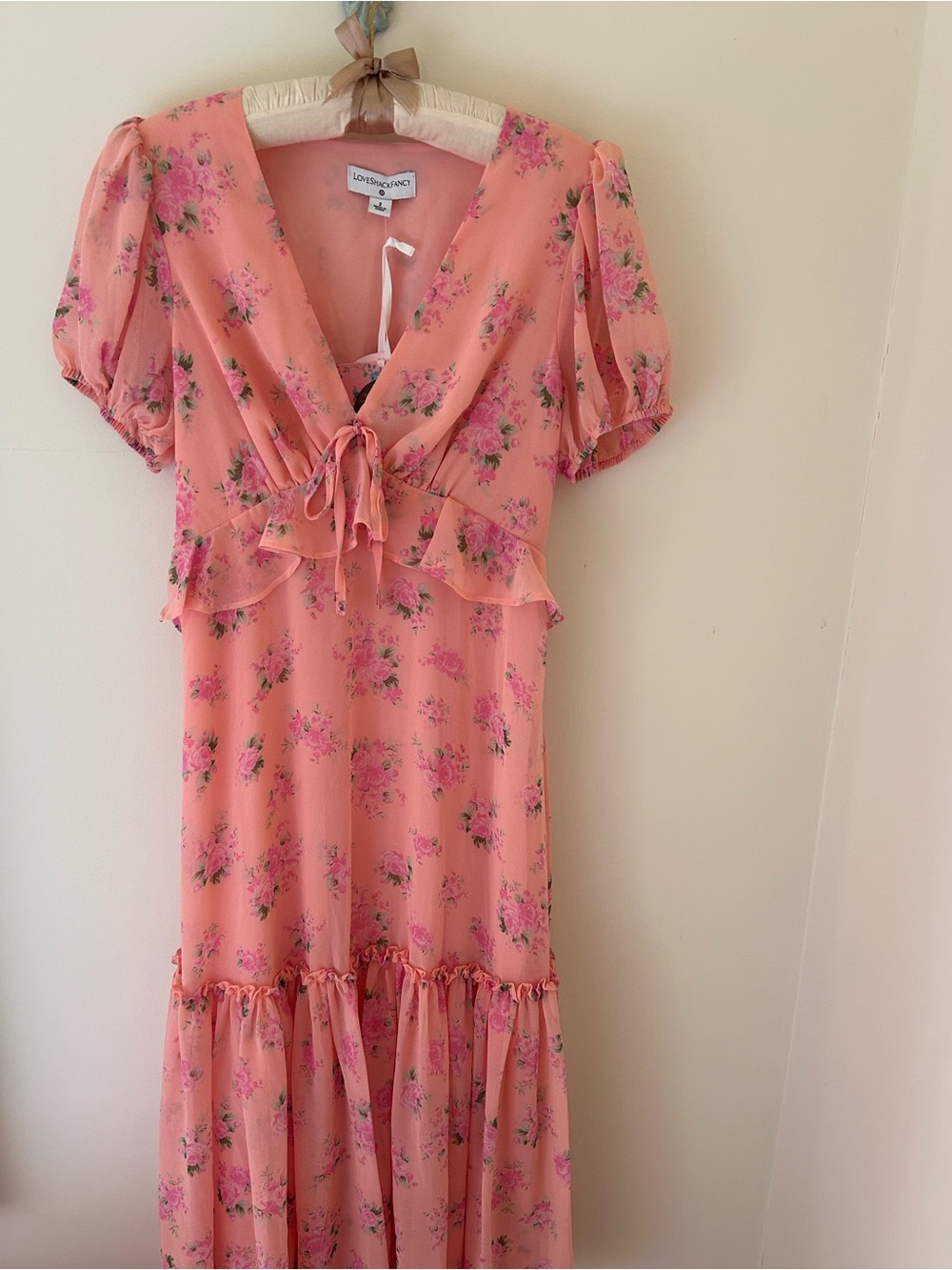 LoveShackFancy X Target Fleur Floral Ruffle Midi Dress
Size: 2
NWT